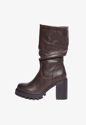 Ciabalù Stivali alti - marrone