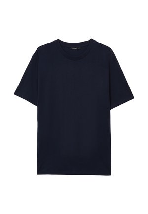T-shirt blu navy a maniche corte con scollo rotondo e piccola etichetta nera sul colletto, mostrata su sfondo bianco.