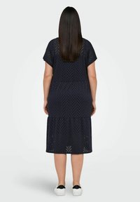 ONLY Carmakoma CARZABBI MIDI - Kasdienė suknelė - night sky