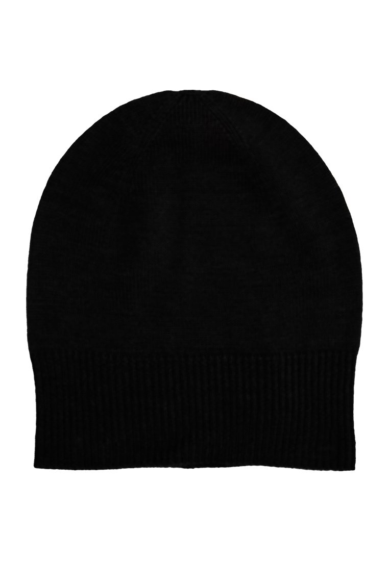Czarna dziana czapka beanie z prążkowanym zagiętym mankietem, przedstawiona na białym tle.