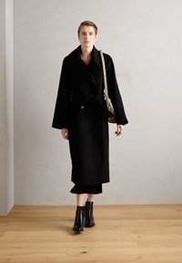 Anna Field Skulderveske - green