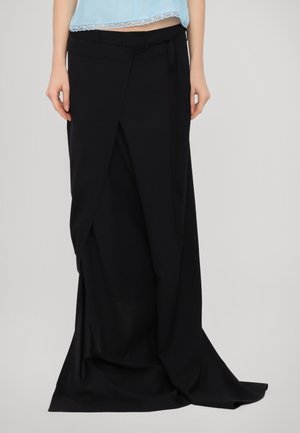 Wrap skirt - black