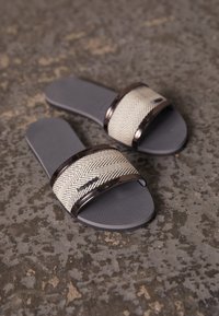 YOU TRANCOSO PREMIUM - Chanclas de baño - steel grey