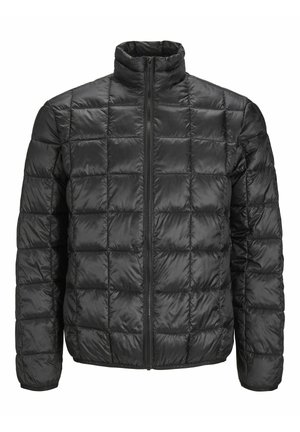 Svart polstret jakke med quiltet design, høy krage og hel glidelås. Laget av blankt, lett materiale.