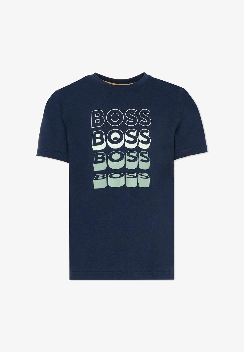 Maglietta in cotone blu navy con stampa ripetuta della scritta "BOSS" in bianco e verde menta con caratteri e spessori variabili; maniche corte e collo rotondo.