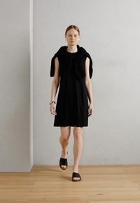 Thumbnail Image 2