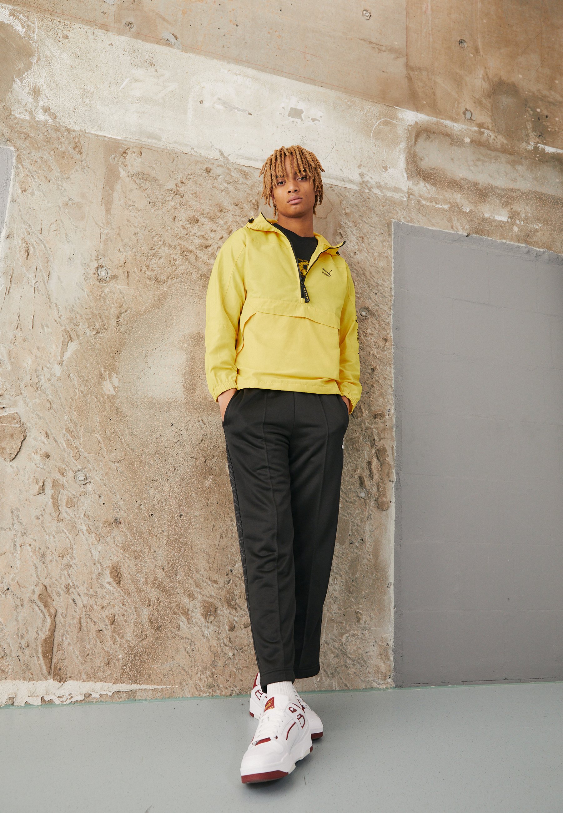 Puma STAPLE ANORAK JACKET - Windbreaker - sun ray yellow/yellow