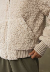 Next FULL ZIP JACKET - Jachetă din fleece - ecru