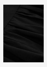 Non selezionato, black