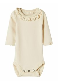 Crème kleurige lange mouwen baby rompertje met gerimpelde kraag en drukknopen onderaan voor gemakkelijk verschonen.