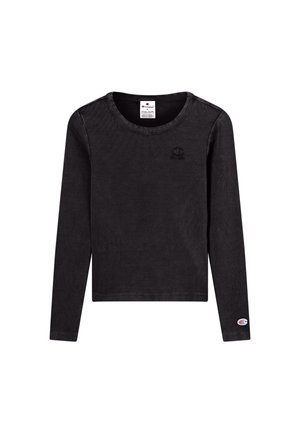 Czarna koszulka Champion z długim rękawem, okrągłym dekoltem, małym czarnym logo na lewej piersi oraz małym kolorowym logo na mankiecie lewego rękawa.