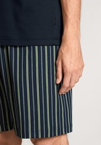 Thumbnail Image 4