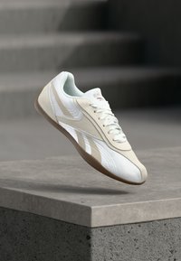 Επιλέχθηκε, white/mineral grey/lee 2