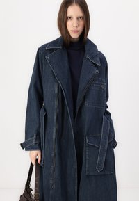 G-STAR LONG BIKER TRENCH - Καμπαρντίνα - worn in indigo gear