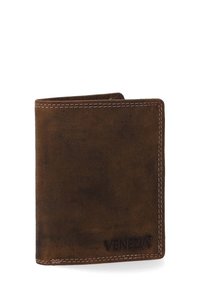 Braunlederne Brieftasche mit sichtbaren Nähten und dem geprägt eingravierten Markennamen "VENEZIA" in der unteren Ecke. Sie hat eine glatte Textur.