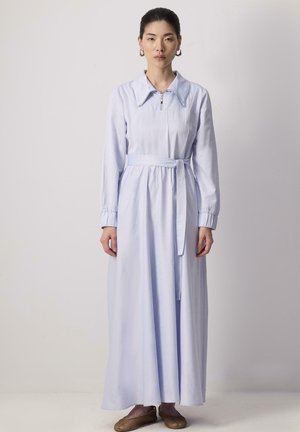 ZIPPERED COLLAR - Maxi šaty - blue
