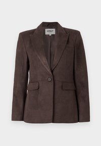 Bruine suede blazer met een notch-kraag, enkele knoopsluiting, twee voorzakken en een getailleerde pasvorm. Gladde textuur, minimalistisch ontwerp.