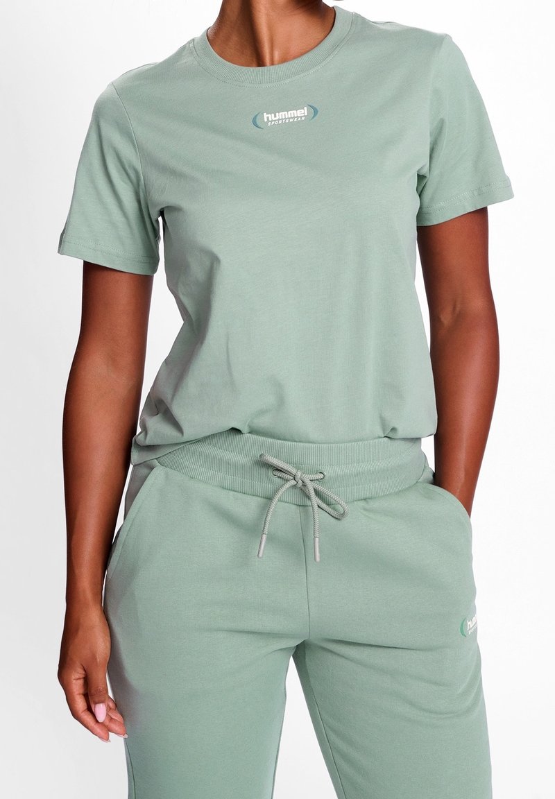 Hummel Camiseta básica - light green