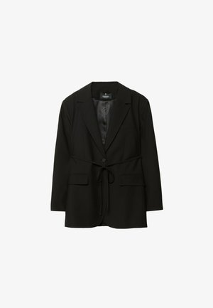 Blazer nero con un design strutturato, caratterizzato da una cintura in vita, due tasche frontali e un rivestimento interno in satin. Realizzato in un tessuto liscio.