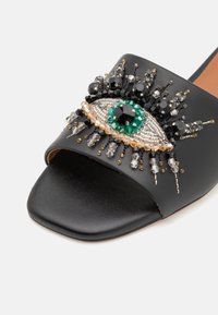 Kurt Geiger London EYE FLAT - Muiltjes - black