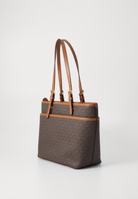 MICHAEL Michael Kors WINSTON POCKET TOTE - Handtasche - brown/acorn