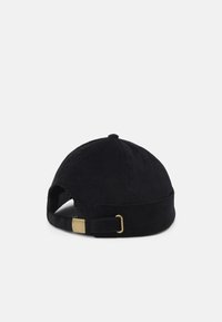 Pier One Lue - black