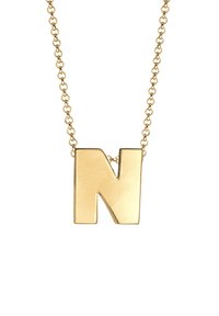 Goldene Halskette mit einem großen, polierten Buchstaben "N" Anhänger an einer zarten Kette mit runden Gliedern. Schlichtes und elegantes Design.
