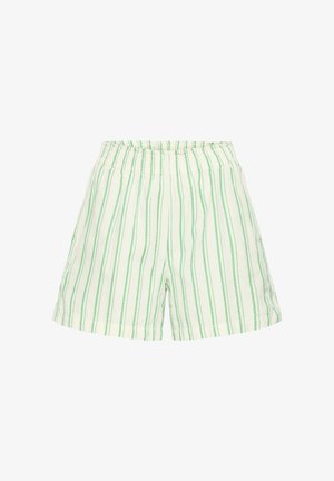 Hvide shorts med lodrette lysegrønne striber og elastisk taljebånd, vist på en ensfarvet hvid baggrund.