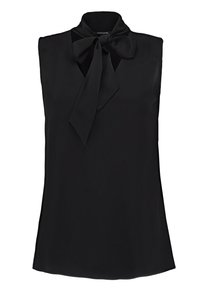 Blusa nera senza maniche realizzata in tessuto liscio, con dettaglio del collo a fiocco e scollatura a forma di chiave. Vestibilità dritta con un design pulito e minimalista.