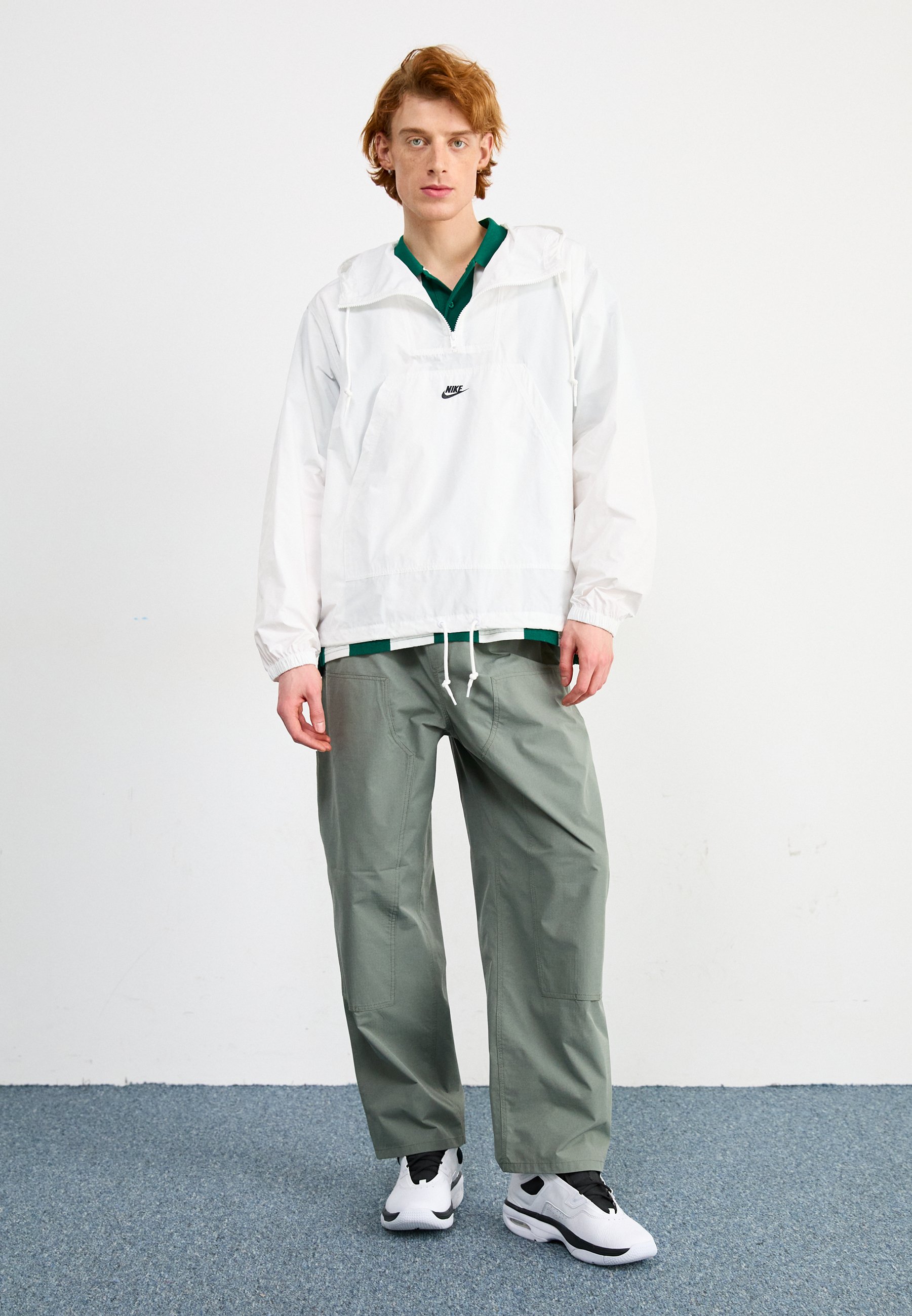 Nike Sportswear CLUB MARINA ANORAK - Windbreaker - white Nike Sportswear CLUB MARINA ANORAK - Windbreaker - white