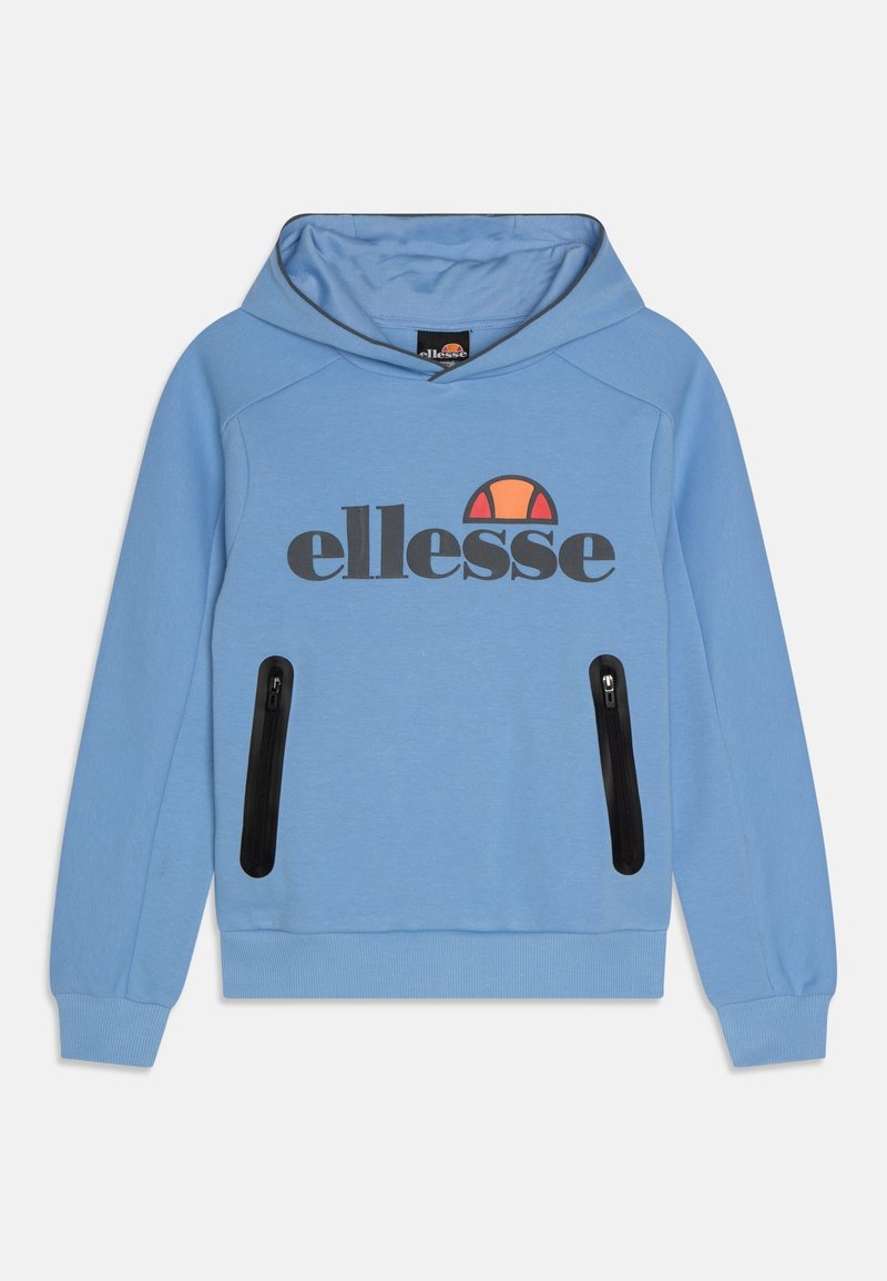 Sweat à capuche bleu clair avec logo "ellesse" sur le devant, détail en demi-cercle orange et deux poches zippées verticales noires.