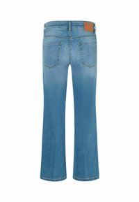 Modré džíny z denimu s vysokým pasem, rozšířenými nohavicemi, dvěma zadními kapsami a hnědou koženou nášivkou na pase.