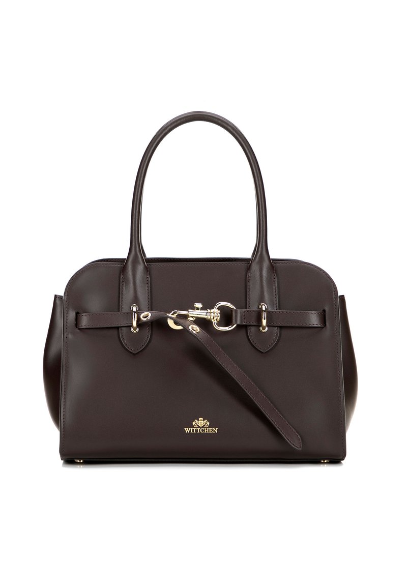 Brązowa skórzana torebka na ramię z dwoma górnymi uchwytami, złotymi akcentami, zapięciem oraz bocznymi detalami. Ma gładką fakturę i usztywniony kształt.