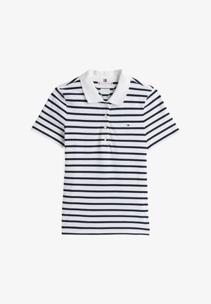 Weißes Poloshirt mit kurzen Ärmeln, gleichmäßig verteilten marineblauen horizontalen Streifen, weißem Kragen, vier vorderen Knöpfen und kleinem Logo auf der Brust.