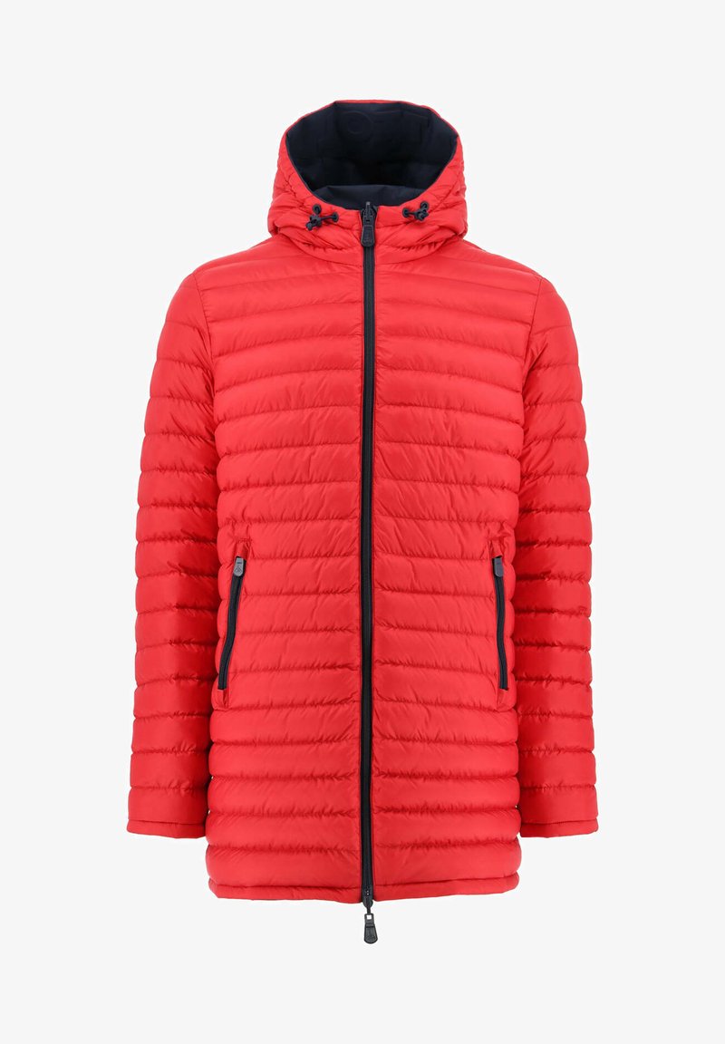 Rode gewatteerde jas met een capuchon, ritssluiting aan de voorkant en twee zijzakken. Getextureerd gekleed ontwerp met marineblauwe accenten.