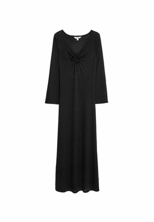 Vestido negro con mangas largas, escote en V y un detalle de cordón en la parte delantera. Tejido suave con una silueta fluida, que llega hasta la mitad de la pantorrilla.