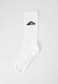 Unselected, white