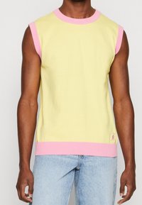 Kangol Maglione - yellow