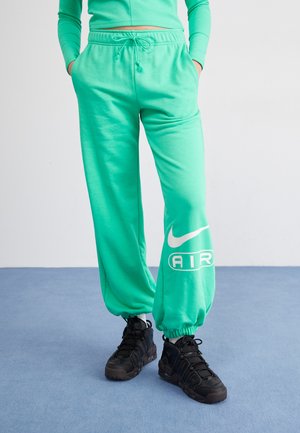 Nike Sportswear AIR JOGGER - Pantalones deportivos - spring green