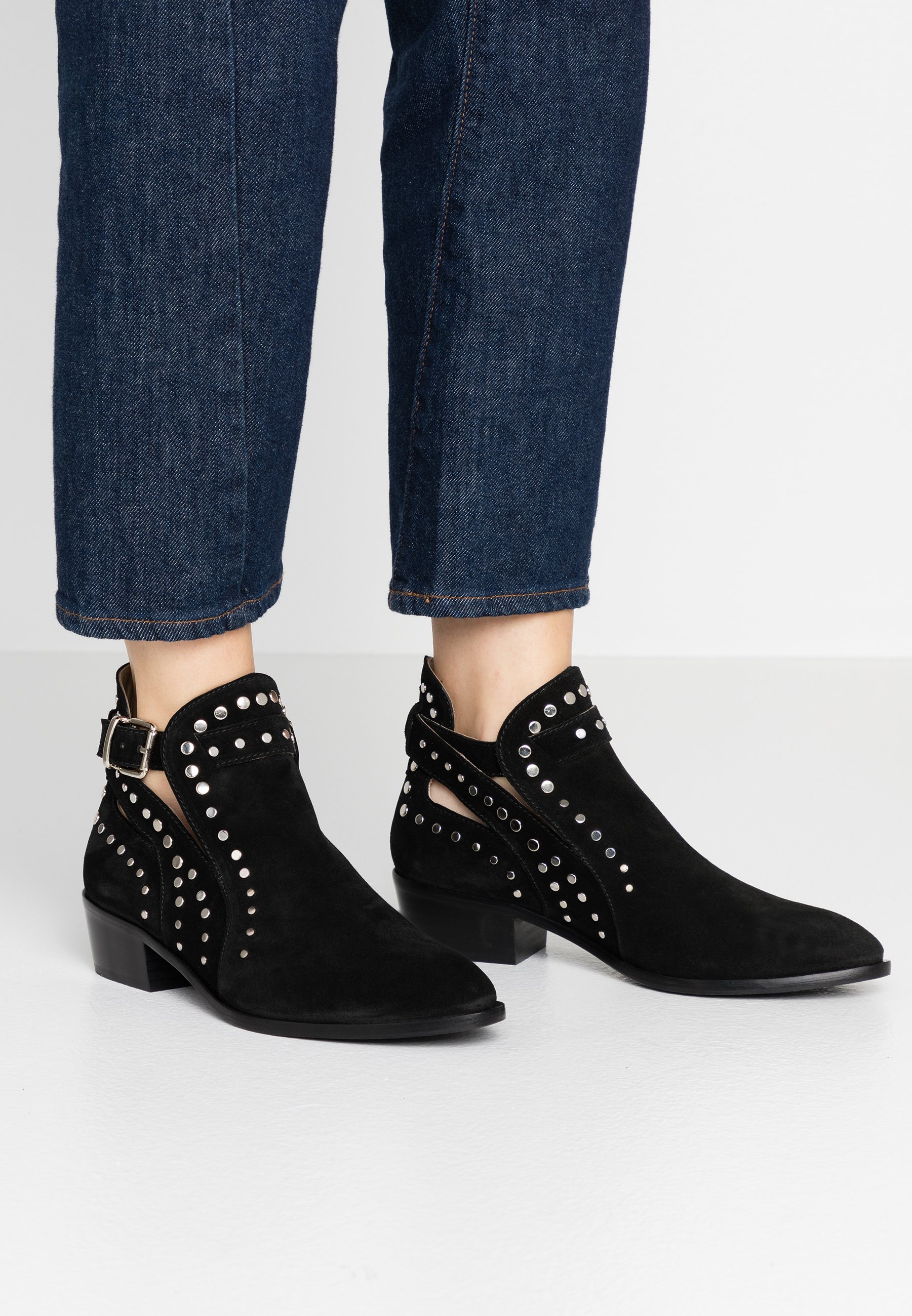 wide fit ankle boots