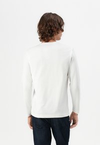 TOM TAILOR Camiseta de manga larga - white