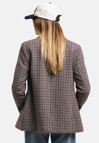 GANT REG HOUNDSTOOTH - Palton scurt - soft oat