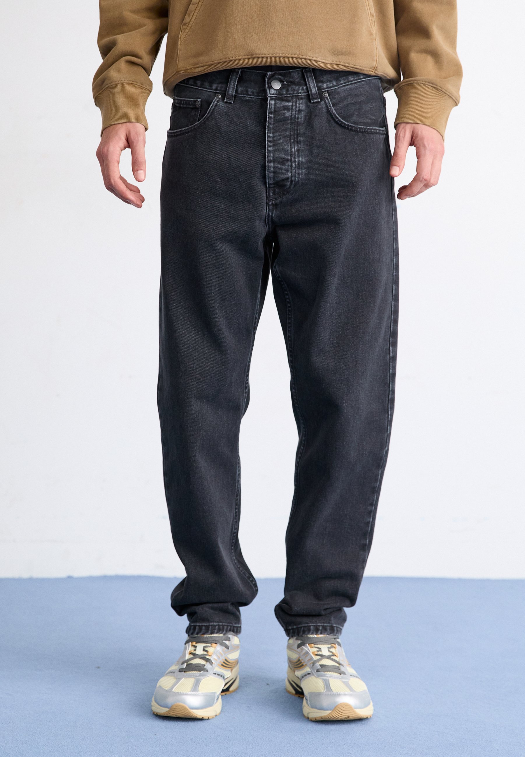 Carhartt WIP NEWEL PANT MAITLAND - Relaxed fit jeans - black stone 