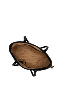Borsa a tracolla in pelle nera con chiusura a zip. L'interno presenta una fodera color cammello con un motivo ripetuto "WITCHE", due manici e un design spazioso.