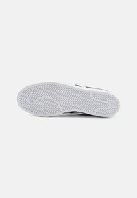 adidas Originals SUPERSTAR - Treniņu apavi - core black/footwear white
