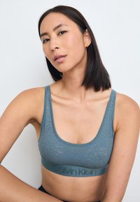 Calvin Klein Underwear UNLINED BRALETTE ULTRA SOFT LACE - Topp - blue
