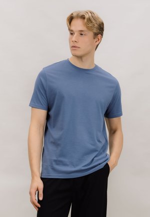T-shirts - mid blue