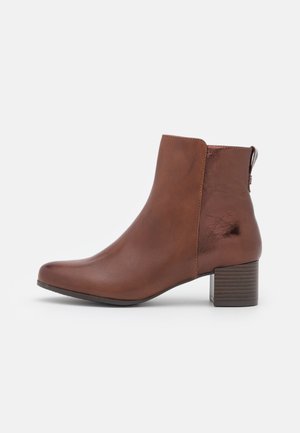 Stiefelette - cognac