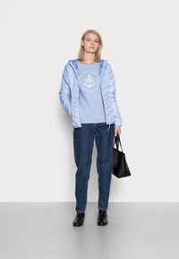 TOM TAILOR DENIM PRINTED RAGLAN SWEATER - Camisola - brunerra blue