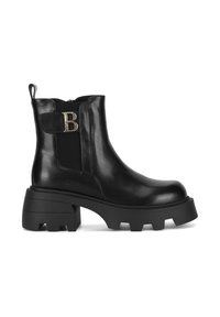 Crna kožna gležnjača s elastičnim bočnim panelima, grubljim gumenim potplatom i metalnim logotipom kao detaljem. Glatka tekstura s zaobljenim vrhom.